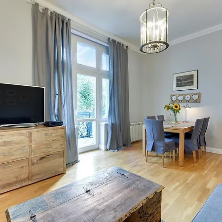 アパート Oxford - Rodzinny W Spokojnej Sopockiej Kamaiennicy By Lion ソポト