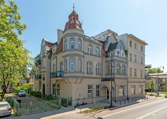 Oxford - Rodzinny W Spokojnej Sopockiej Kamaiennicy By Lion * Sopot