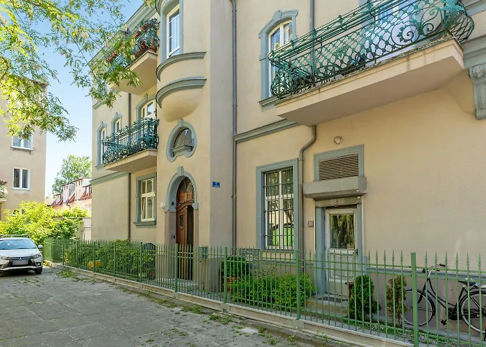 Oxford - Rodzinny W Spokojnej Sopockiej Kamaiennicy By Lion * Sopot